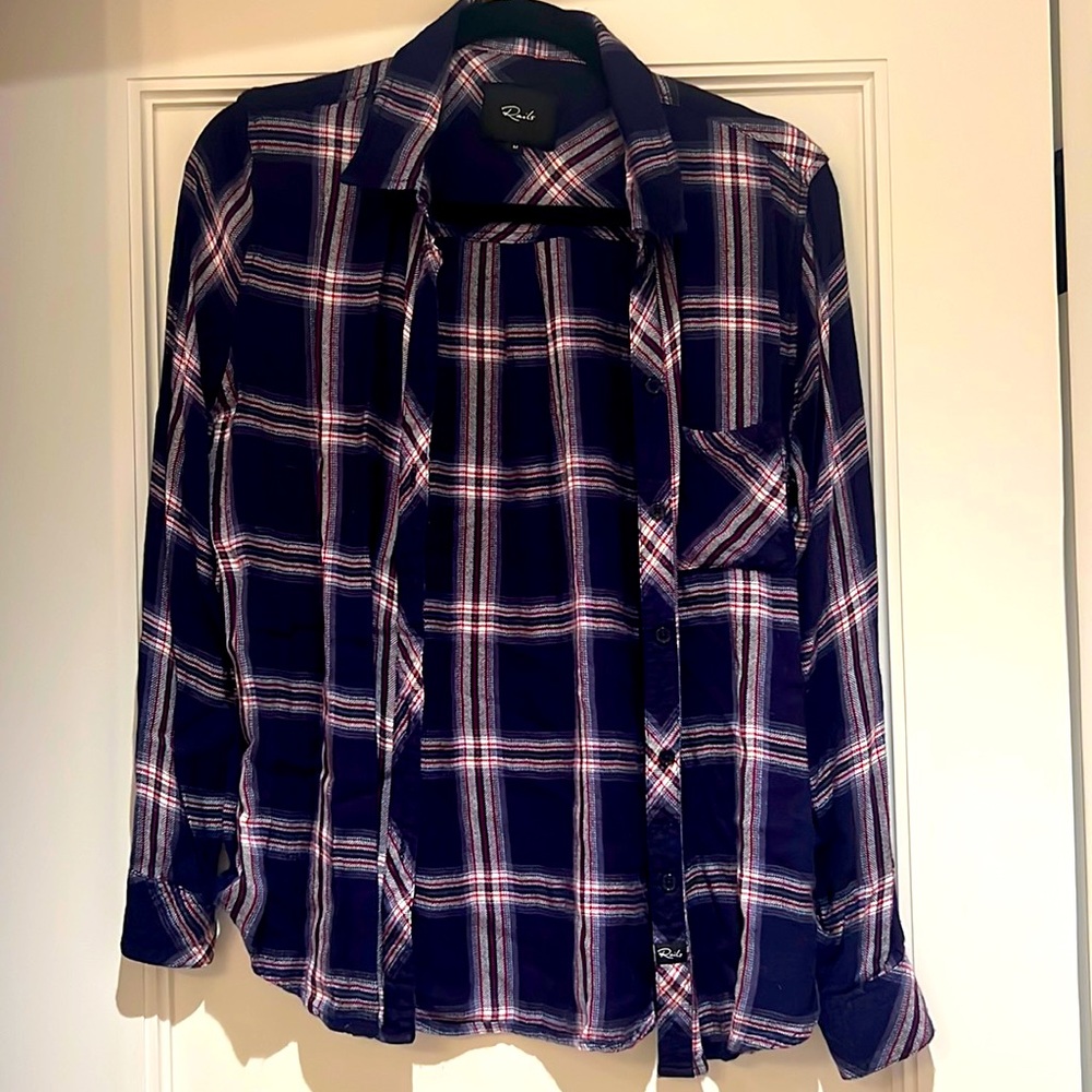 RAILS Hunter Navy mulberry White Plaid button down shirt  size medium